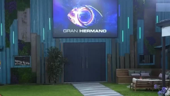 Escándalo en Gran Hermano: la prima de "La Tana" abandonó la casa tras una fuerte pelea
