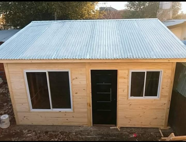 "Son unos delincuentes": una mujer de La Plata quería tener su casa propia y le pagó a una constructora que nunca existió