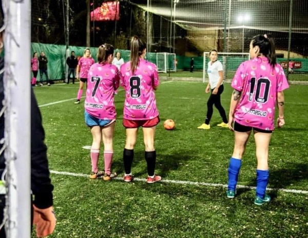 Un torneo F&uacute;tbol 5 rel&aacute;mpago solo para mujeres repartir&aacute; importantes premios