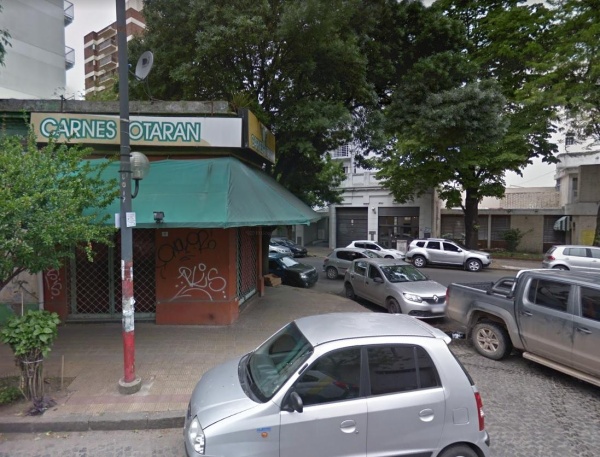 Ladrones entraron por el techo e hicieron un 2x1 a comercios del centro platense