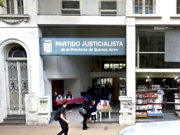 El PJ platense recibe donaciones para los inundados