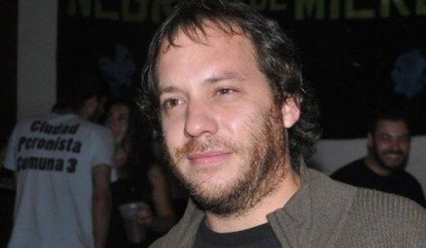 Encontraron muerto al periodista Lucas Carrasco en la entrada de su departamento en Paraná