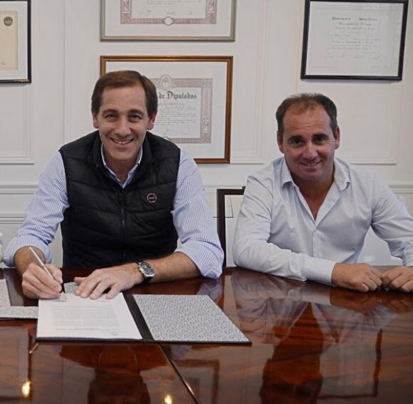 Garro firmó un convenio para crear la Agencia Regional de la Policía Federal en Villa Elisa