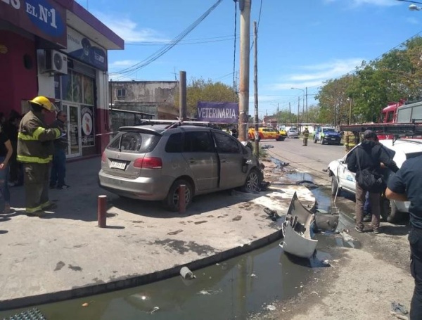 Horror en Quilmes: Un conductor mató a una mujer que esperaba el colectivo junto a sus hijas