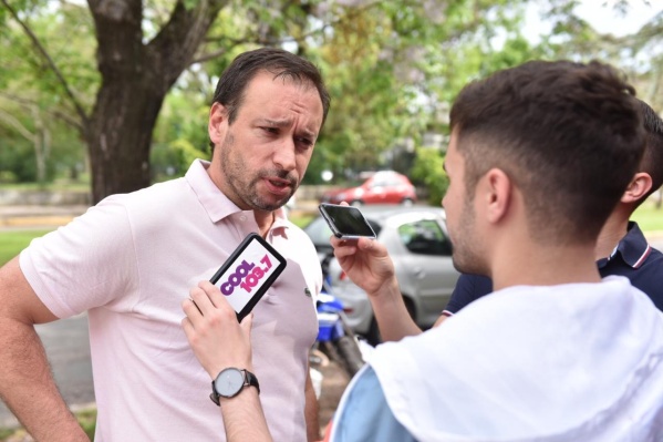 Ganduglia votó y aseguró que en esta elección habrá más participación que en las PASO