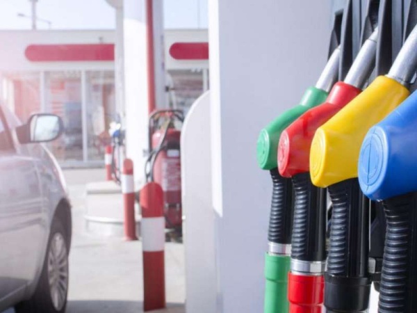 Desde este viernes rige una suba del 5% en el precio de los combustibles 