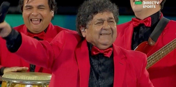 Los Palmeras emocionaron a la multitud de Colón en la Nueva Olla de Asunción