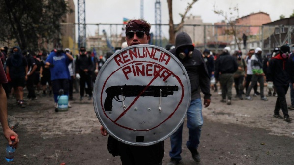 Chilenos que viven en La Plata denunciarán en la legislatura la represión de Piñera