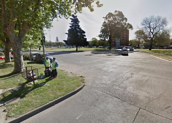 Chocó a un motociclista en 6 y 32, escapó arrastrándolo, y él quedó internado