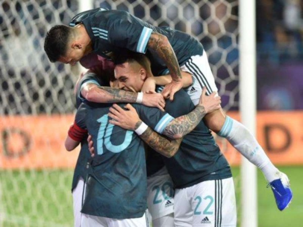 Argentina fue más que Brasil y se impuso en un amistoso con gol de Messi