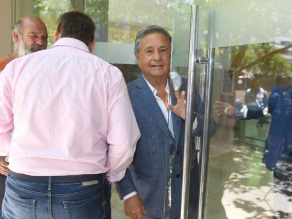  Alberto Fernández recibió a Duhalde, a Insfrán y al ex presidente paraguayo Duarte Frutos