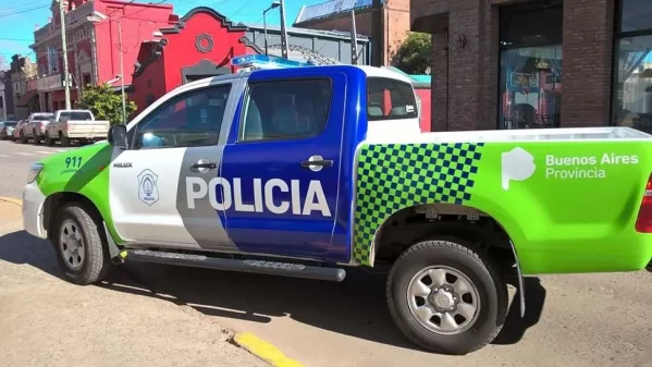 Con apoyo de los vecinos, la polic&iacute;a detuvo a dos ladrones en La Plata