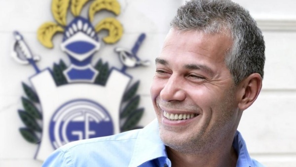 Pellegrino se impuso por amplio margen en Gimnasia y Maradona sigue como DT