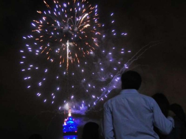 El presidente de la Nación firmará en las próximas horas un decreto que prohibirá el uso de pirotecnia sonora en todos los eventos públicos oficiales