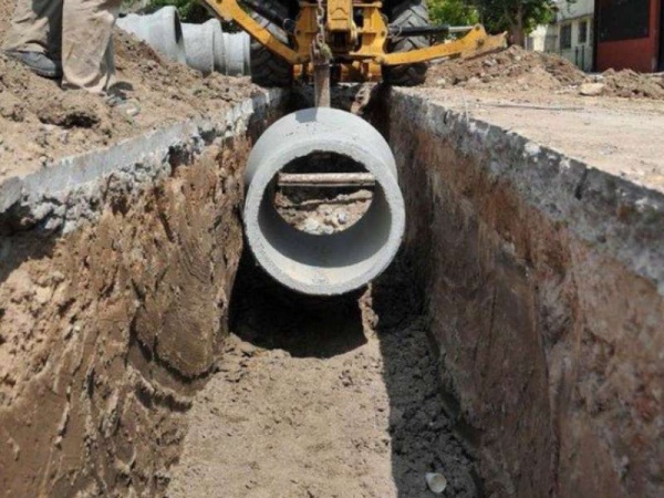 La Comuna avanza con trabajos hidráulicos que permitirán mejorar la red de desagües en Tolosa y Ringuelet