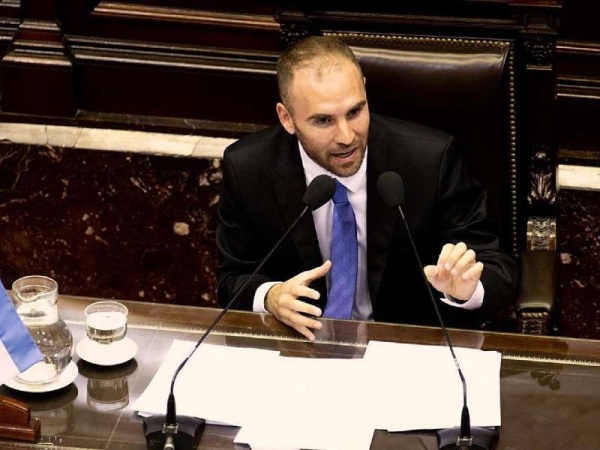 Martín Guzmán: &apos;No vamos permitir que fondos de inversión extranjeros marquen la pauta de la política macroeconómica&apos;