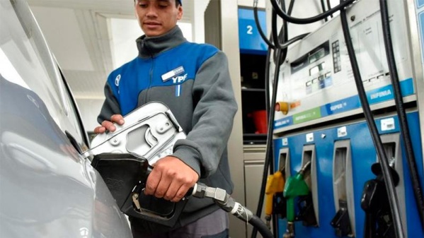 YPF aumentó las naftas 13 centavos