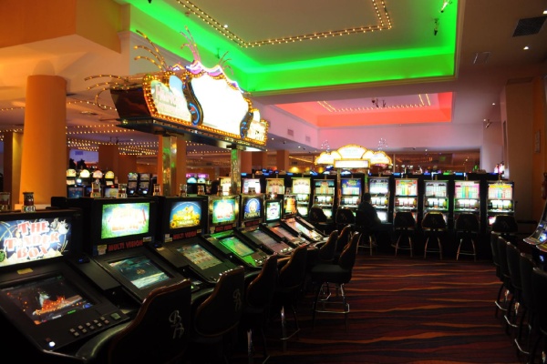 Kicillof ordenó cerrar todos los bingos y casinos de la Provincia