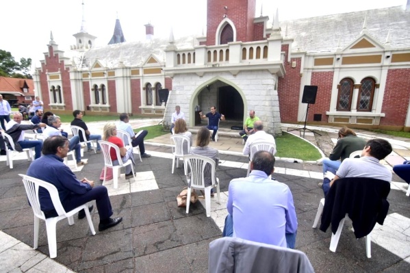 Garro: &quot;No podemos permitir ningún grado de especulación ante la crisis&quot;