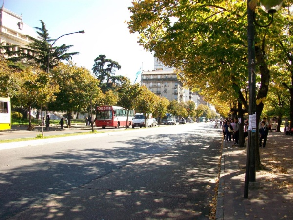 La cuarentena en La Plata no existe y el municipio no controla las calles de la ciudad