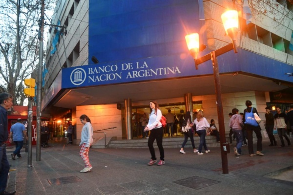 Los bancos reabren el lunes y habr&aacute; que sacar turno por Home Banking, tel&eacute;fono o mail