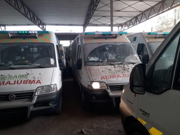 La Provincia utilizará 24 ambulancias que estaban abandonadas en La Plata y Ensenada