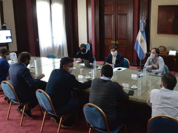 Julio Garro decret&oacute; la ampliaci&oacute;n de actividades bajo la modalidad delivery