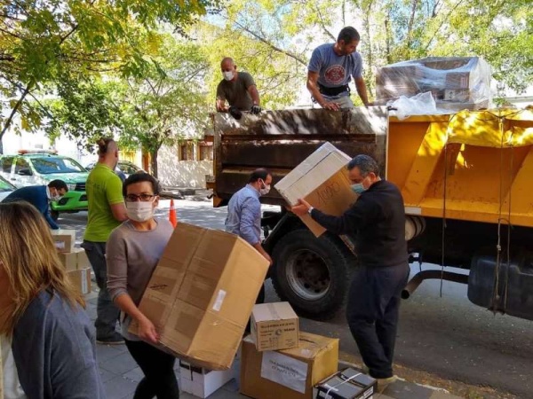 La Provincia entreg&oacute; insumos de protecci&oacute;n para garantizar la atenci&oacute;n en los centros de salud municipales frente al COVID-19