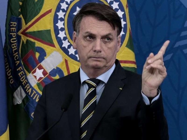 Bolsonaro: "Los futbolistas, si se infectan, tienen una probabilidad muy baja de morir"
