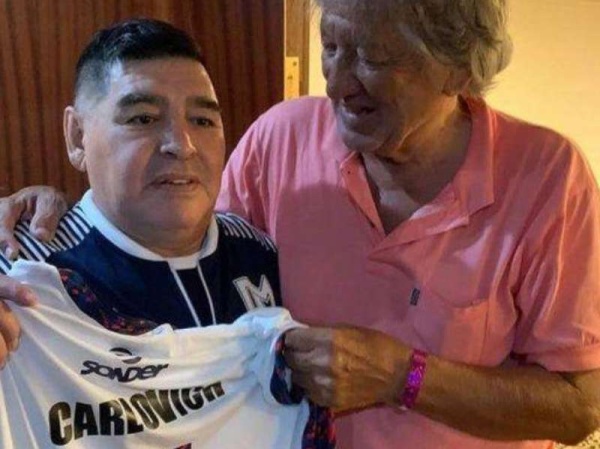 Maradona: &quot;Con tu humildad nos bailaste a todos, Trinche&quot;