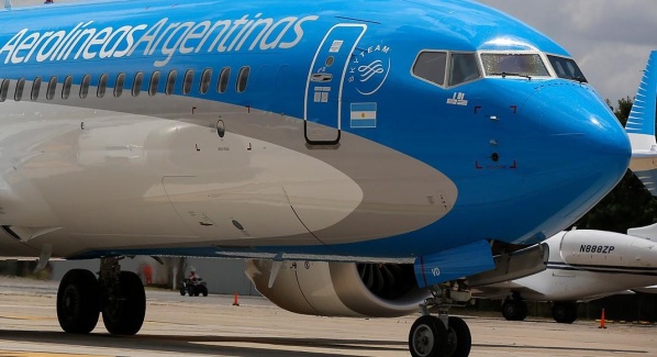 Que medidas se analizan para volver a volar en la Argentina 