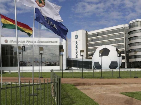 La Conmebol se reunirá para establecer un posible regreso del fútbol