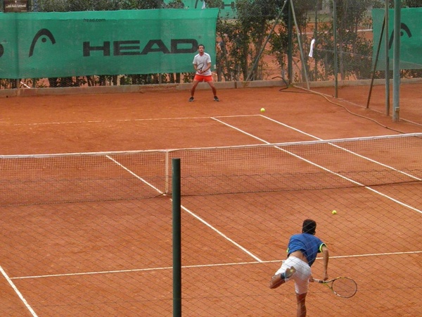 El tenis también vuelve en Salta con un estricto protocolo