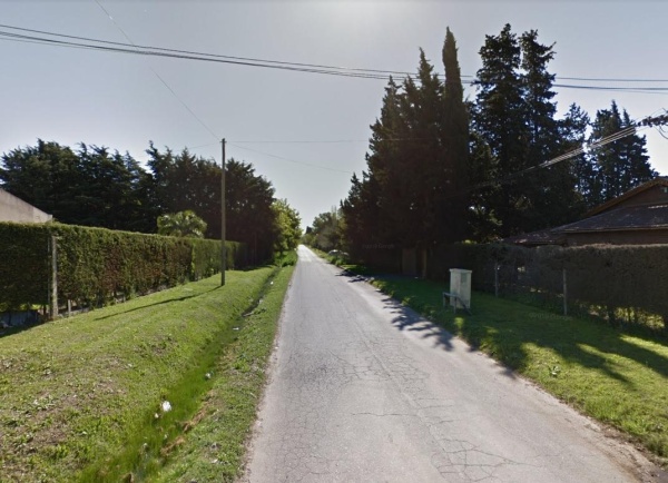 Pesadilla en City Bell: Golpearon a una familia y se llevaron $50.000 y dos autos