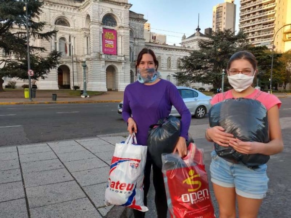La Plata Solidaria colecta frazadas para las personas en situación de calle