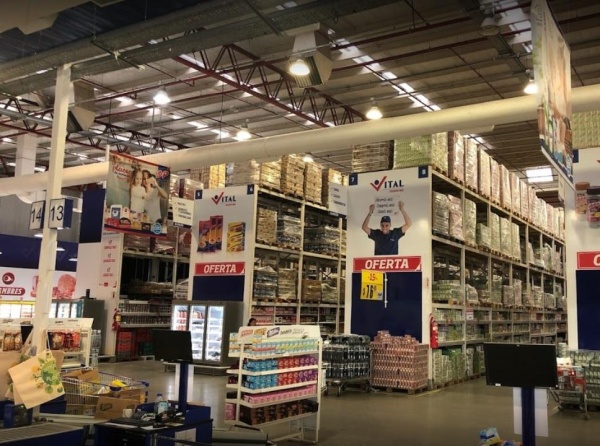 Trabajadores de Vital La Plata insisten que el empleado que finalmente dio positivo trabajó hasta el sábado y tuvo contacto con los clientes