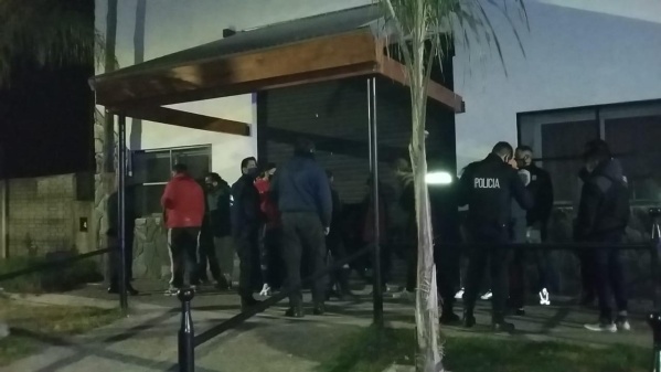 Clausuraron un salón de fiestas de La Plata donde había un cumpleaños en plena cuarentena