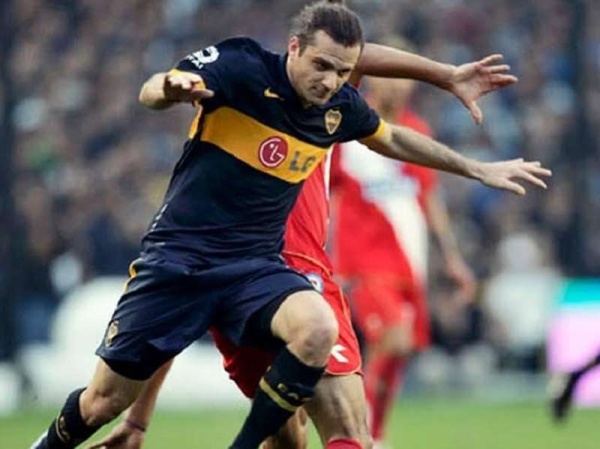 Un ex futbolista de Boca confes&oacute; haber sido secuestrado por extraterrestres