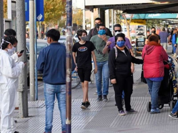 Tres provincias argentinas dieron marcha atrás en el aislamiento por el aumento de casos de coronavirus