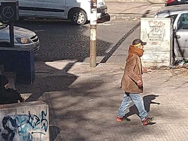 Personas alcoholizadas se adueñaron de una zona del Casco Urbano platense y &quot;encaran&quot; a los vecinos