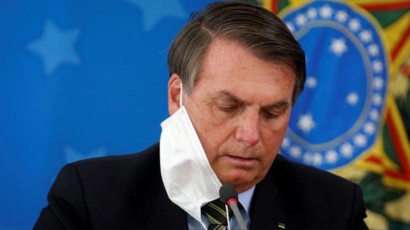 Bolsonaro vetó el uso obligatorio de barbijo en comercios y escuelas