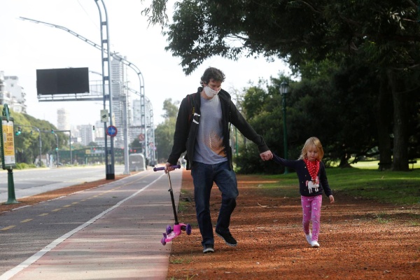 El gobierno agregó un criterio más para ser un chico sospechoso de Coronavirus