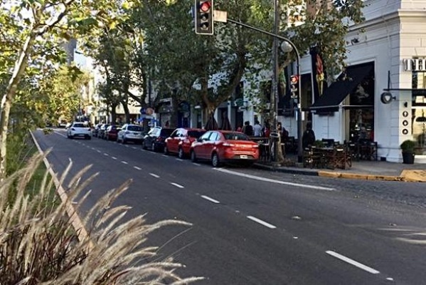 El lunes 27 habilitarían en La Plata a las peluquerías y en agosto, a restaurantes con espacio descubierto