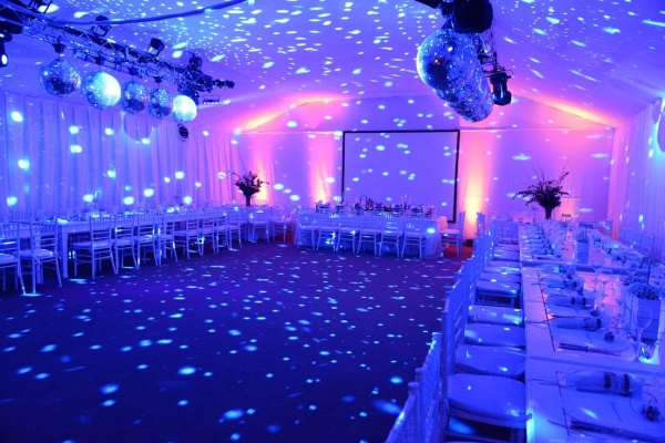 Los restaurantes y otros sectores cr&iacute;ticos de La Plata recibir&aacute;n apoyos puntuales a&uacute;n si abren