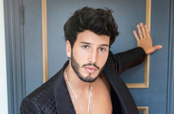 Sebastián Yatra publicó su primera foto junto a Danna Paola 