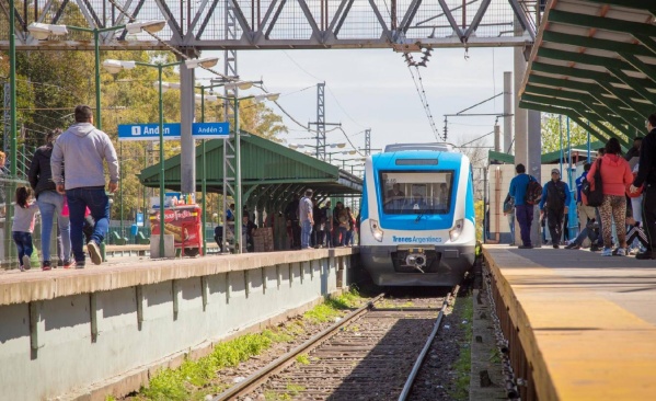 Desde agosto habrá que sacar turno para viajar en el Tren Roca de La Plata