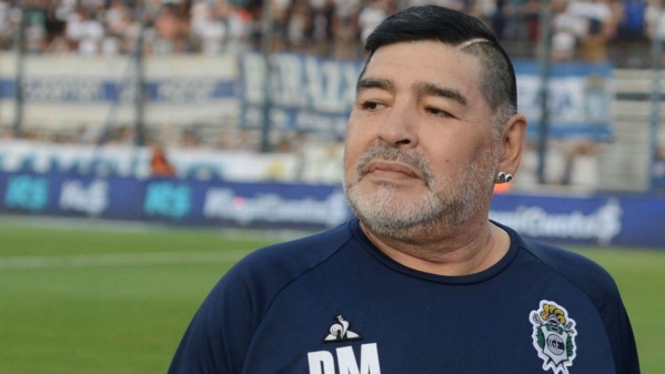 A través de redes sociales, Gimnasia le dio la bienvenida a Maradona a La Plata 