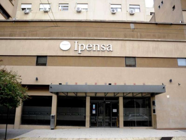 La clínica platense Ipensa suspendió la atención de consultorios externos por aumento de casos de coronavirus