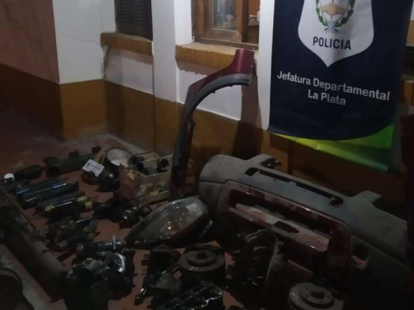 Se desbarató un desarmadero de autos ilegal en Tolosa