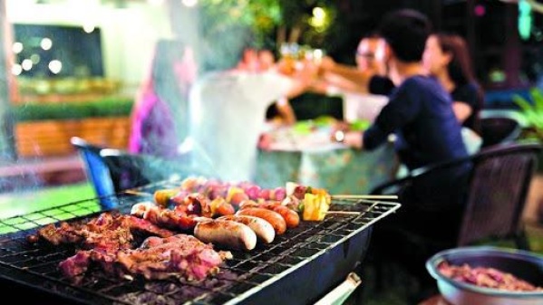 Los platenses no aprendemos más: la mayoría de los contagios se dieron por reuniones con amigos o familiares